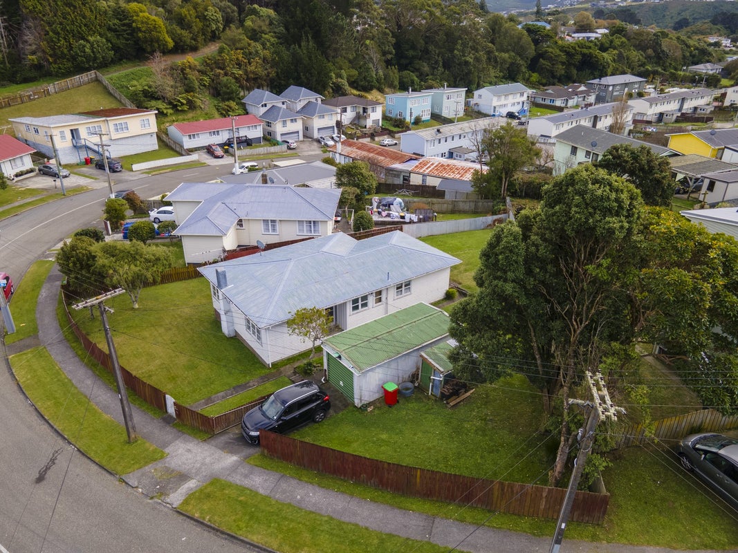 75 Hampshire Street, Cannons Creek, Porirua - Carousel 2