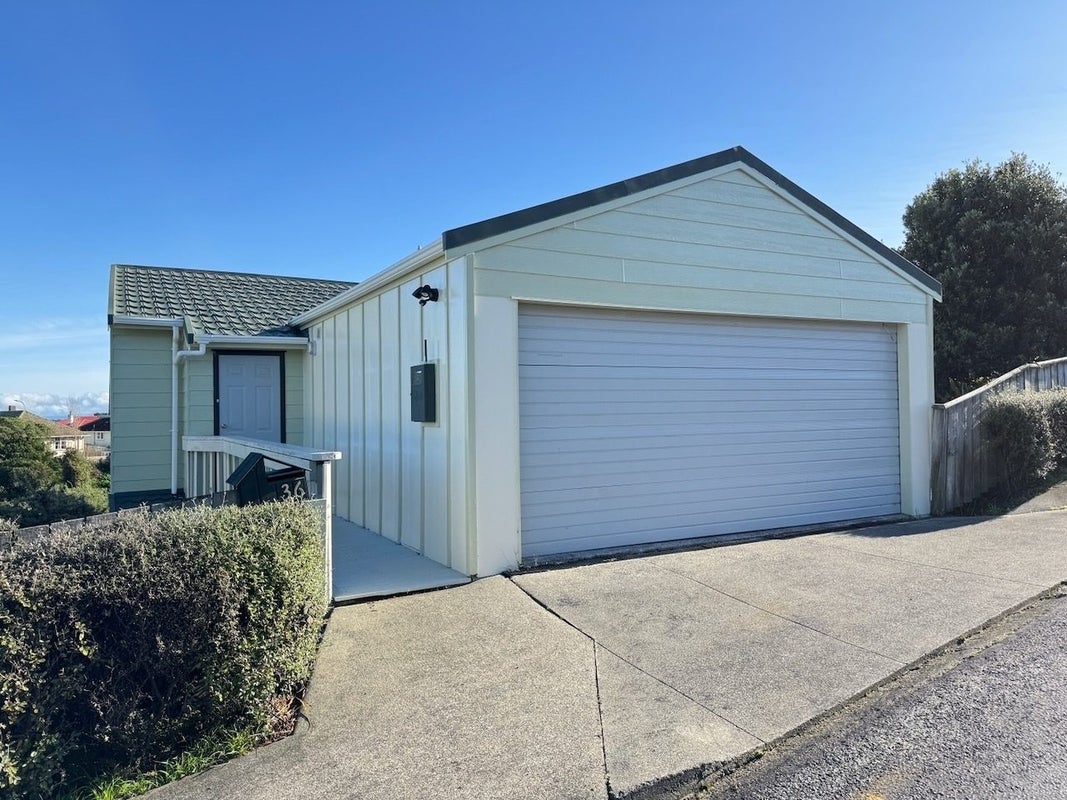 36 Morere Street, Titahi Bay, Porirua - Carousel 1