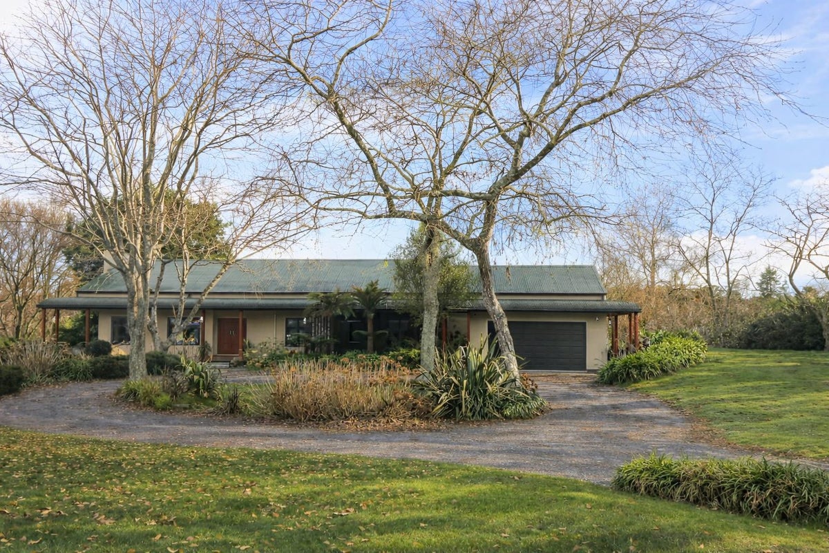 1/442 Airport Road, Rukuhia, Hamilton - Carousel 1