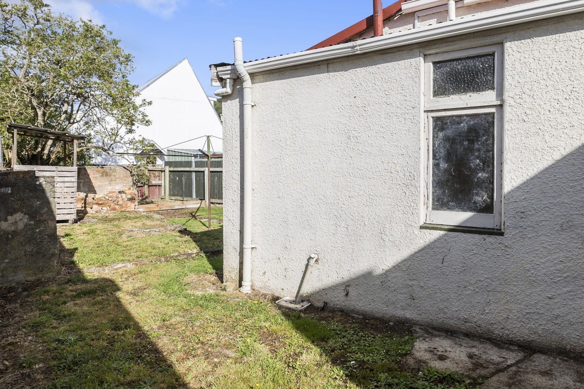 7 Selwyn Street, North East Valley, Dunedin - Carousel 13