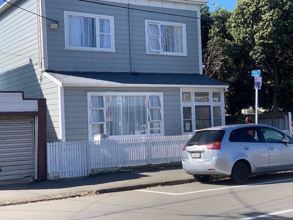 33 Constable Street, Newtown, Wellington - Carousel 1