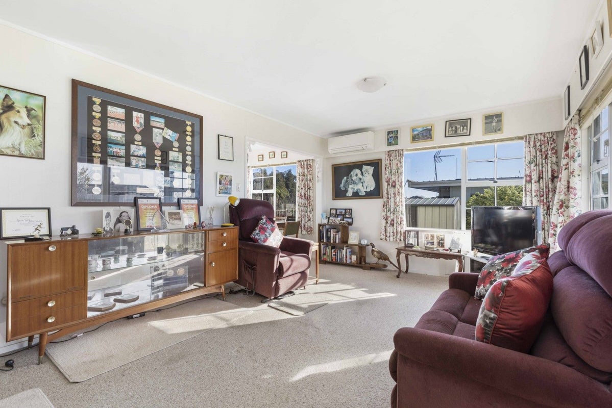 80 Tuhikaramea Road, Dinsdale, Hamilton - Carousel 2
