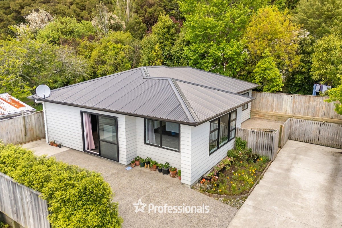 139C Wainuiomata Road, Wainuiomata, Lower Hutt - Carousel 1