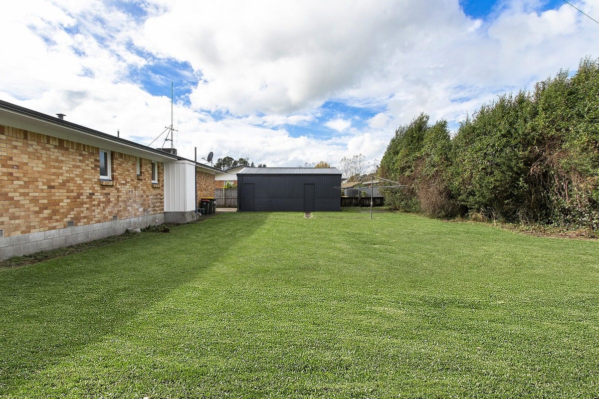 44 Southsea Crescent, Silverdale, Hamilton - Carousel 20