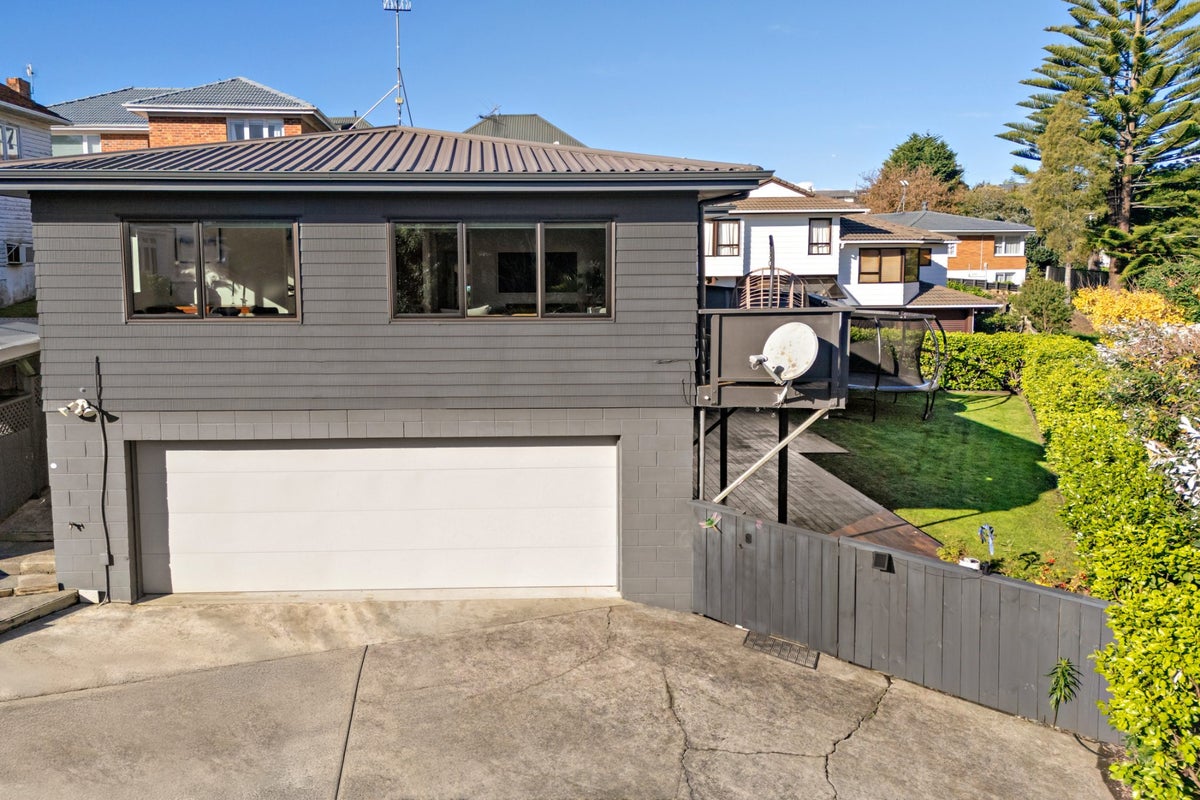 17A Bay Road, Saint Heliers, Auckland City, Auckland - Carousel 1