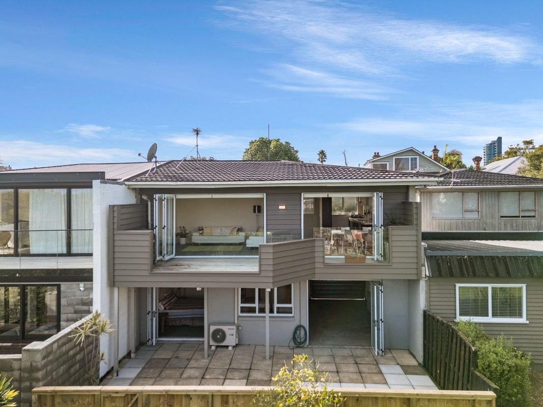 3/20 Wallace Street, Herne Bay, Auckland - Carousel 21