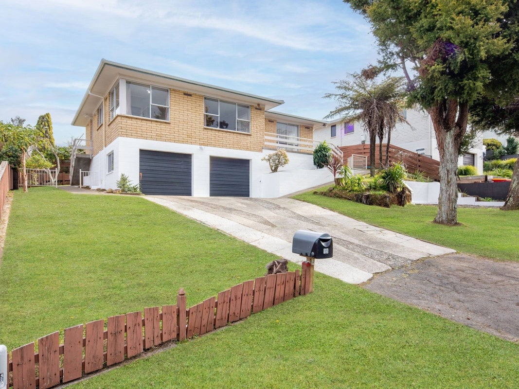 15 Maple Avenue, Dinsdale, Hamilton - Carousel 1