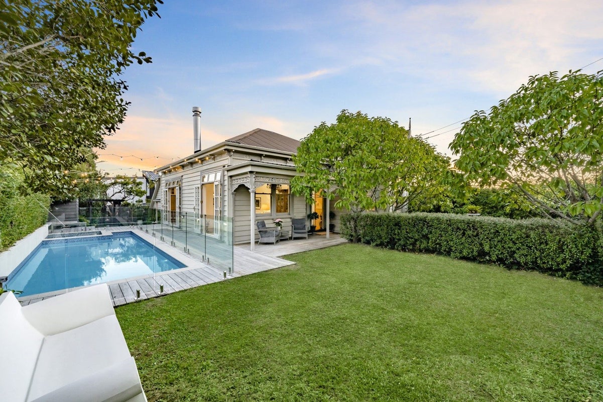 6 Rotomahana Terrace, Remuera, Auckland - Carousel 1