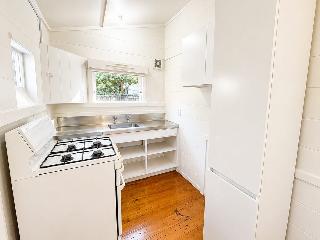 2 Akiraho Street, Mount Eden, Auckland - Carousel 2