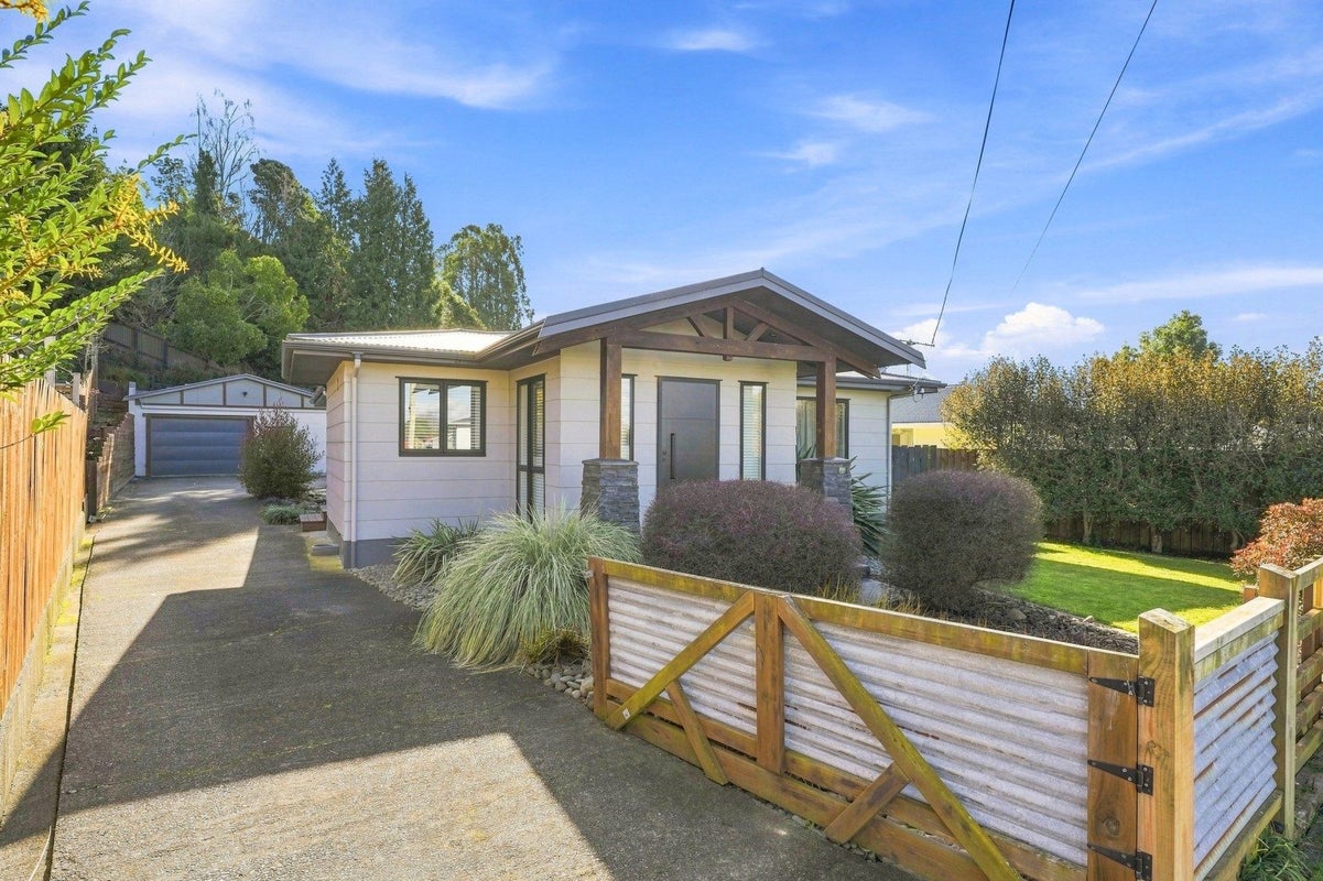 1 Ward Street, Aramoho, Whanganui - Carousel 1