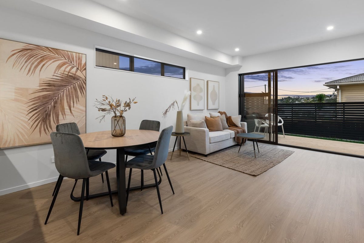 21C Neal Avenue, Glenfield, Auckland - Carousel 1
