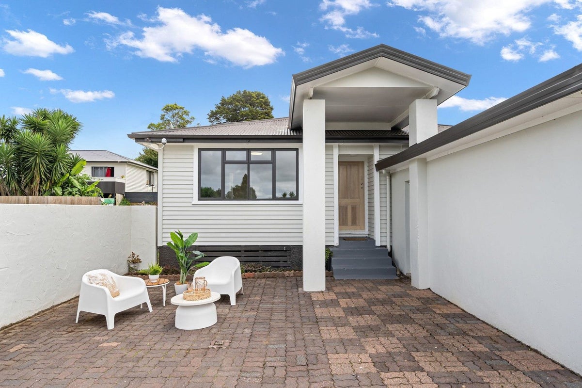 1 Pukemiro Road, Kamo, Whangarei, Northland - Carousel 31
