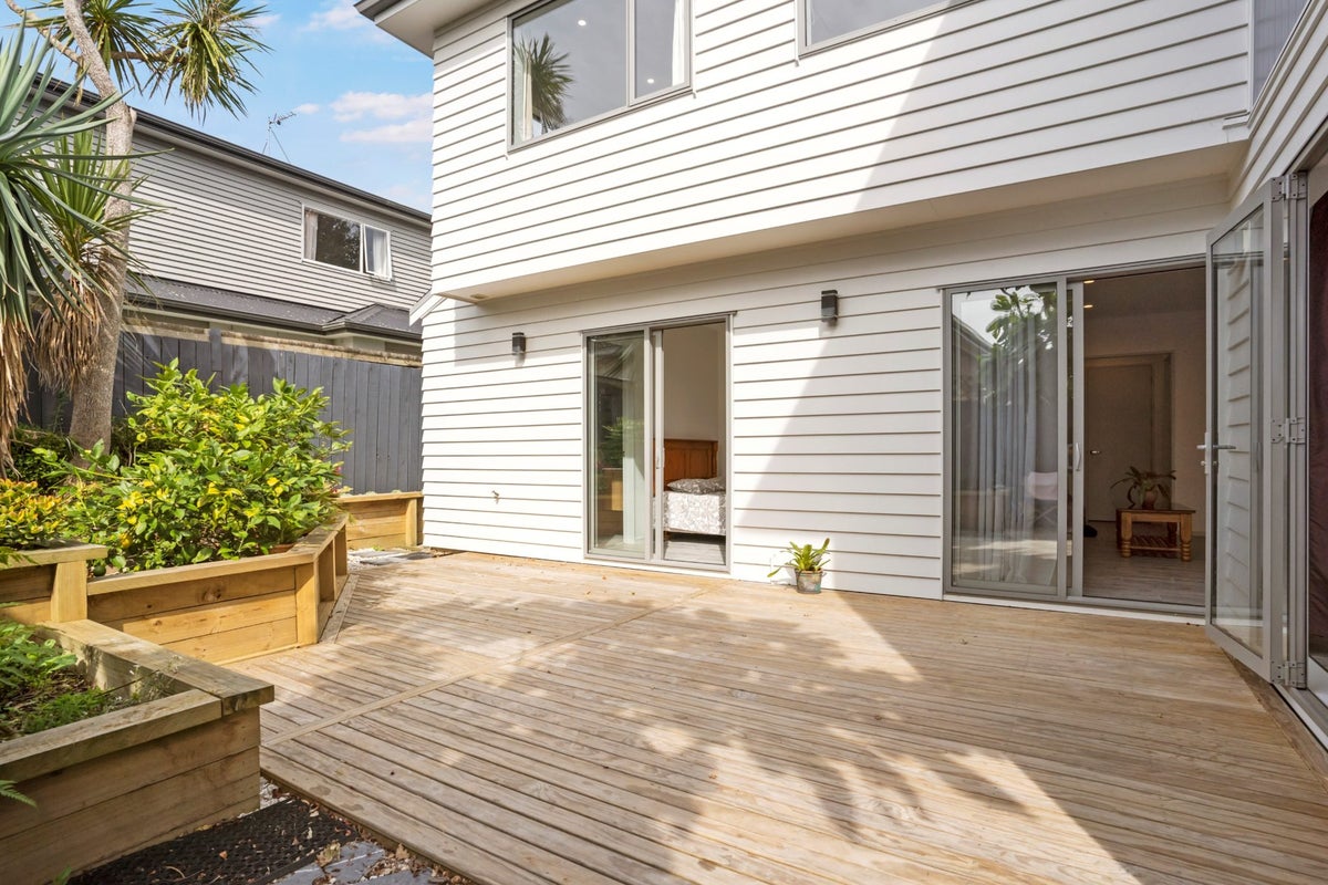 26A Walsall Street, Avondale, Auckland - Carousel 2