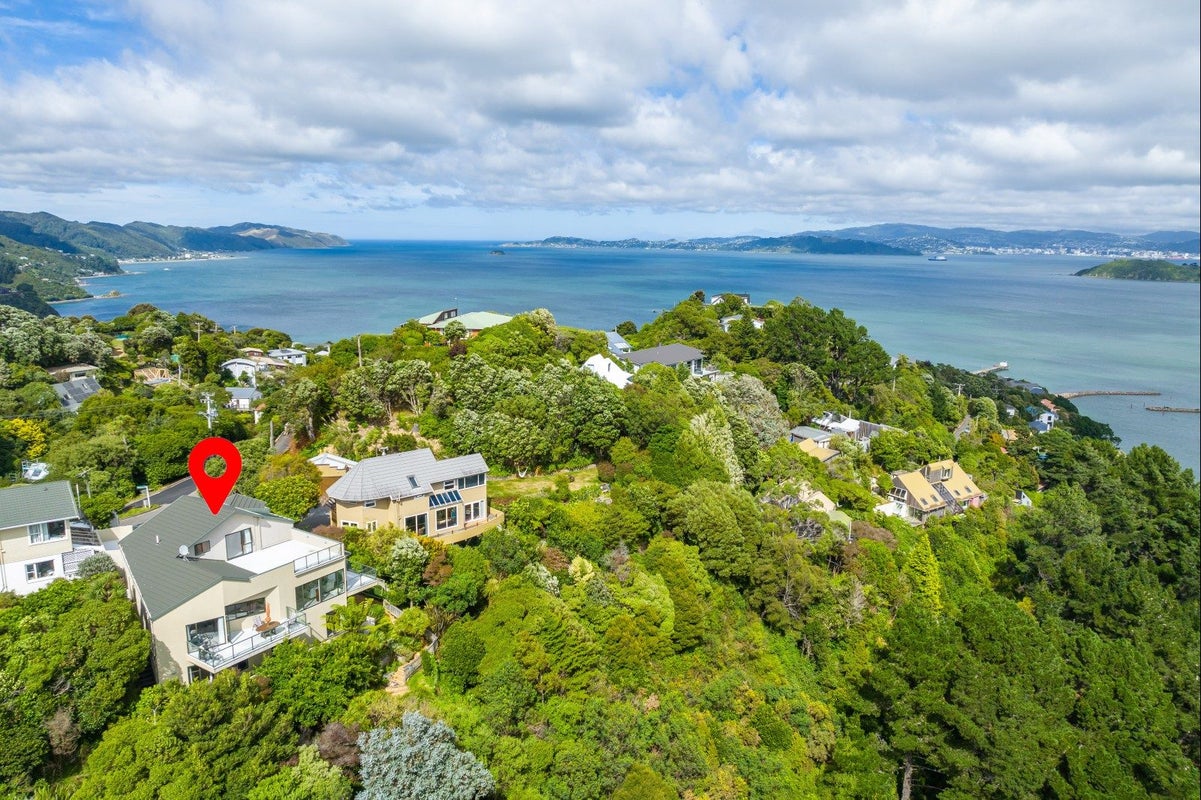 69 Howard Road, Point Howard, Lower Hutt - Carousel 26