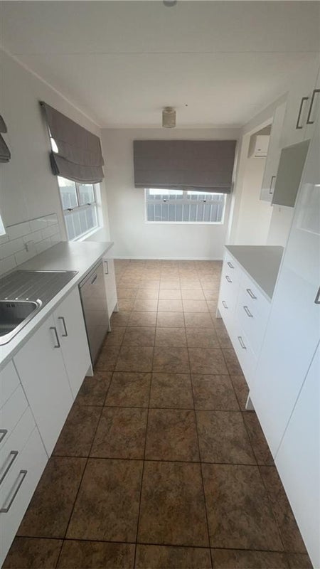 24 Kelvin Road, Maraenui, Napier - Carousel 1