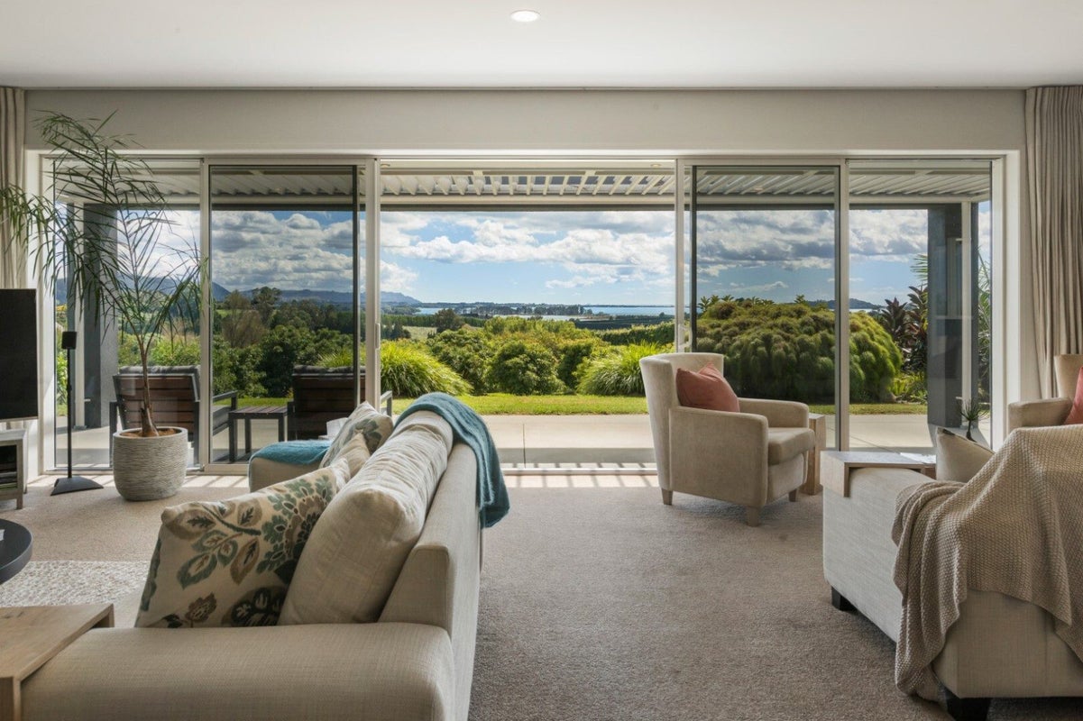 63 Ongare Point Road, Tahawai, Katikati - Carousel 1