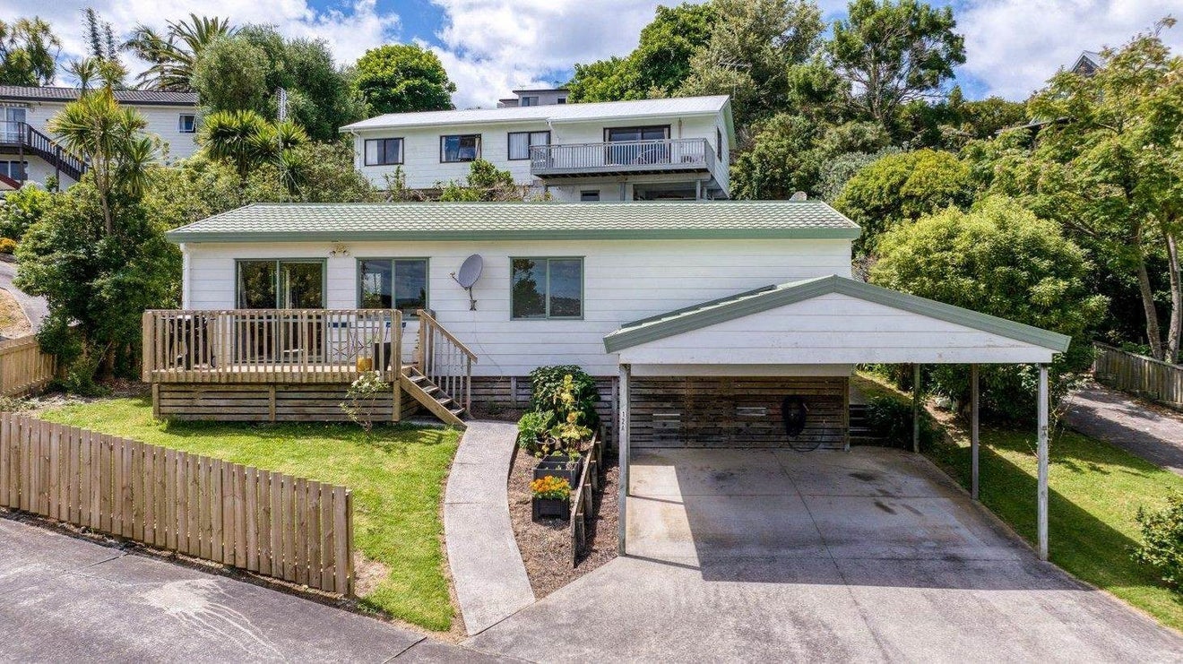 12A Delshaw Avenue, Stanmore Bay, Whangaparaoa - Carousel 2