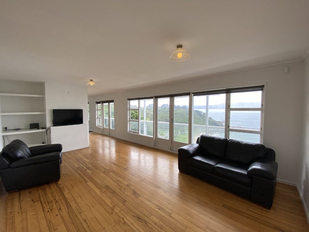 54 Fortification Road, Karaka Bays, Wellington - Carousel 2