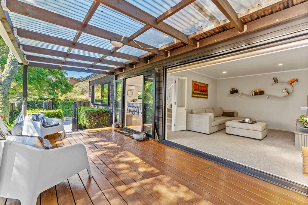 1/12 Philson Terrace, Browns Bay, Auckland - Carousel 2