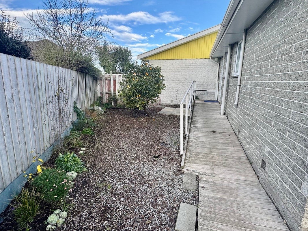 29B Hay Street, Bromley, Christchurch - Carousel 11