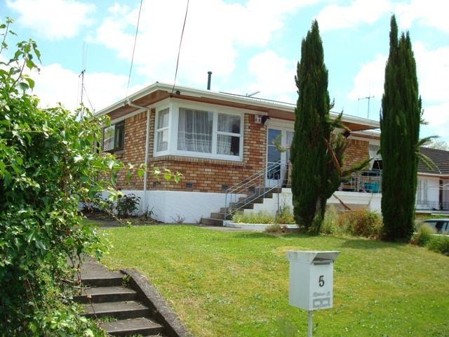5 Sheridan Street, Silverdale, Hamilton - Carousel 2