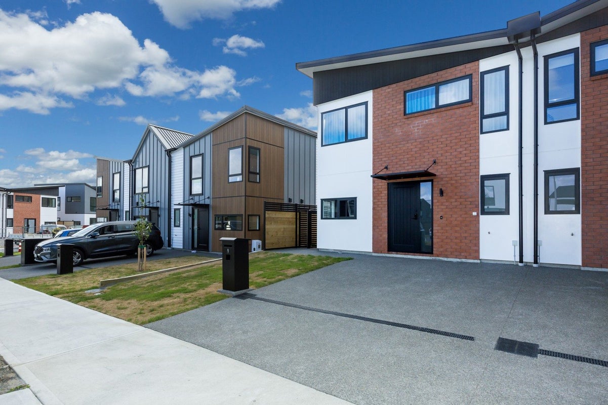 9 Dovey Katene Horvath Street, Wallaceville, Upper Hutt - Carousel 2
