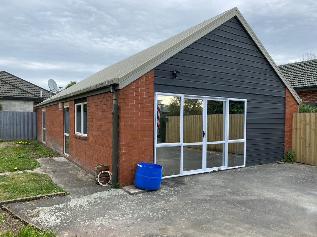 3 Glenmore Avenue, Casebrook, Christchurch - Carousel 1