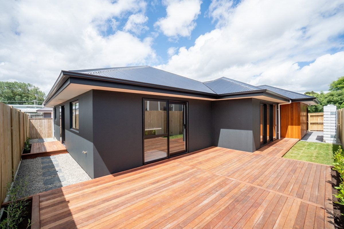 8 Roberts Line, Kelvin Grove, Palmerston North - Carousel 2