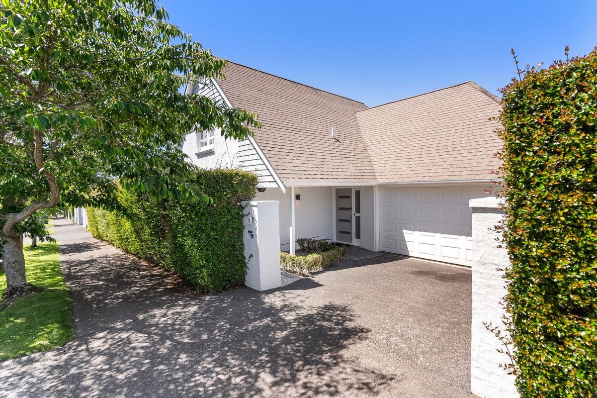 1A Brookland Place, Remuera, Auckland - Carousel 1