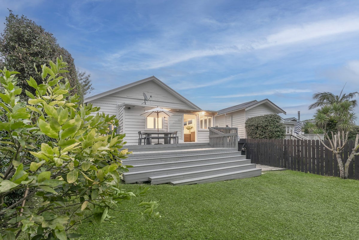 11 Old Mill Road, Grey Lynn, Auckland - Carousel 2