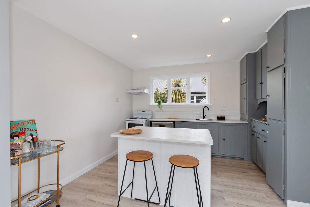 1/159 Bower Avenue, New Brighton, Christchurch - Carousel 2