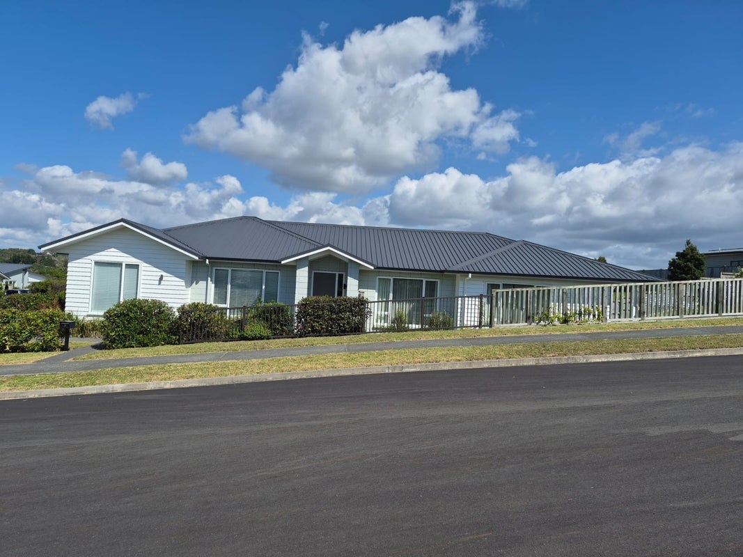 5 Marangai Place, Beachlands, Auckland - Carousel 2