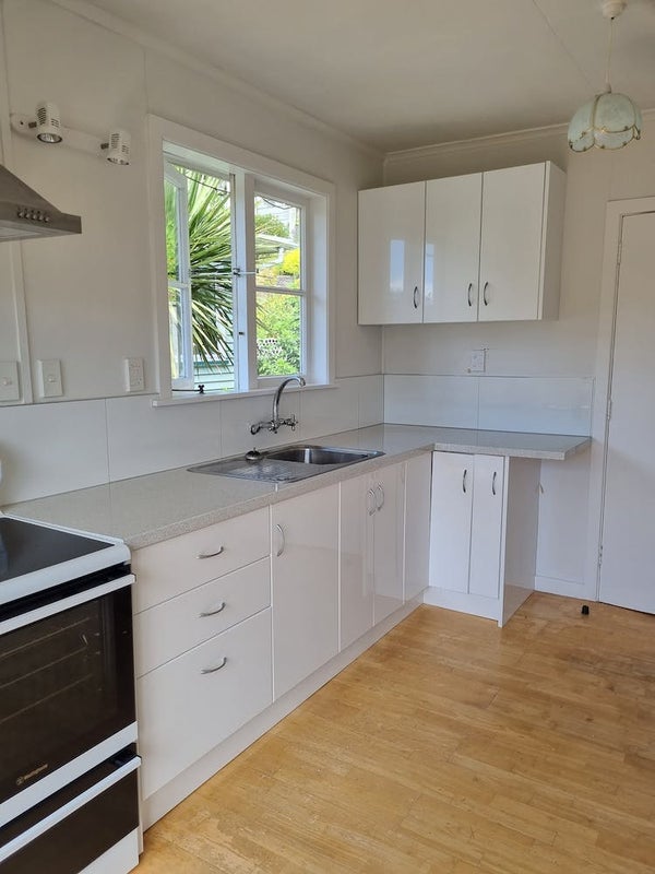10 Wentworth Street, Mornington, Wellington - Carousel 1