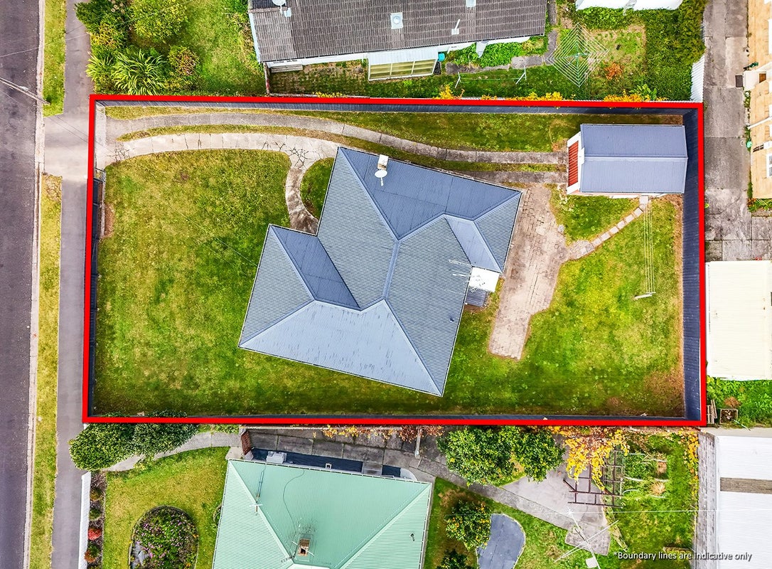 3 Defoe Avenue, Hillcrest, Hamilton - Carousel 2