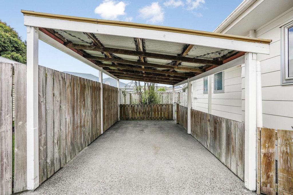 2/17 Colson Street, Avalon, Lower Hutt - Carousel 17
