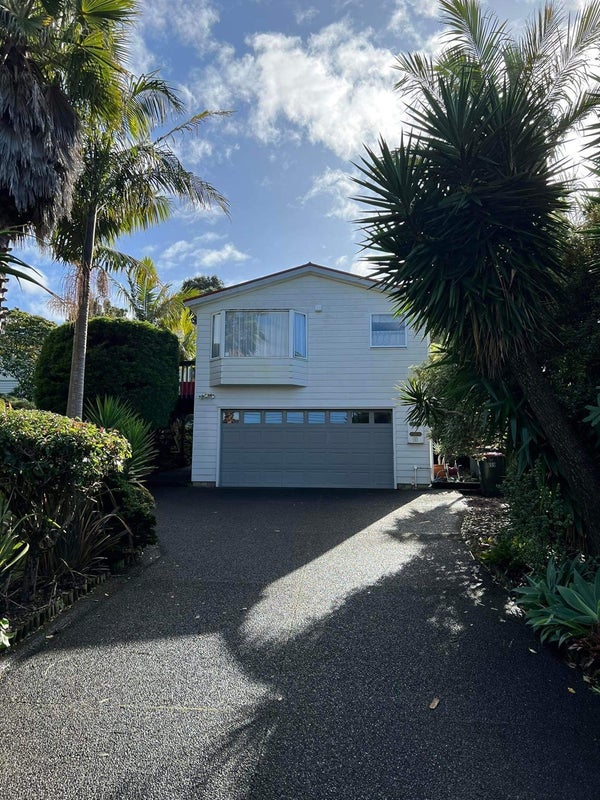 24 Sheridan Drive, New Lynn, Auckland - Carousel 1