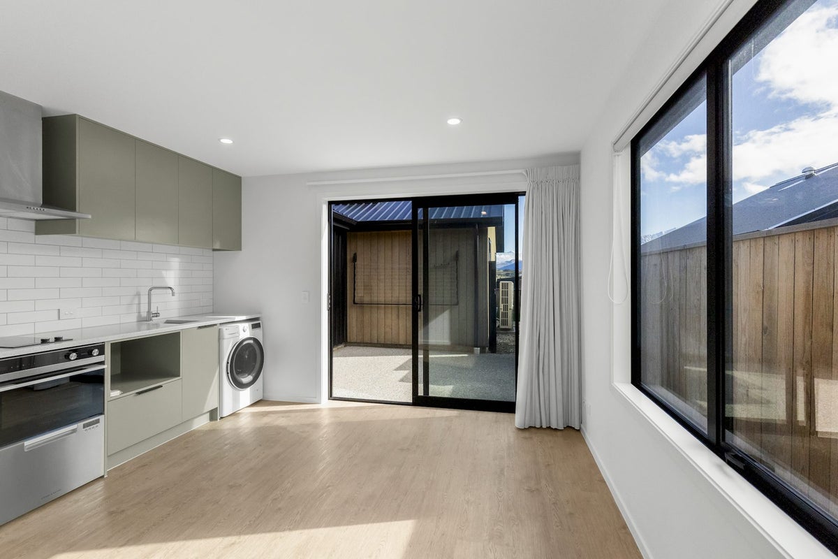 24 Muster Road, Jacks Point, Queenstown - Carousel 2