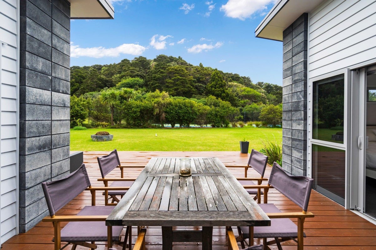 6 Platinum Place, Matapouri, Whangarei - Carousel 2