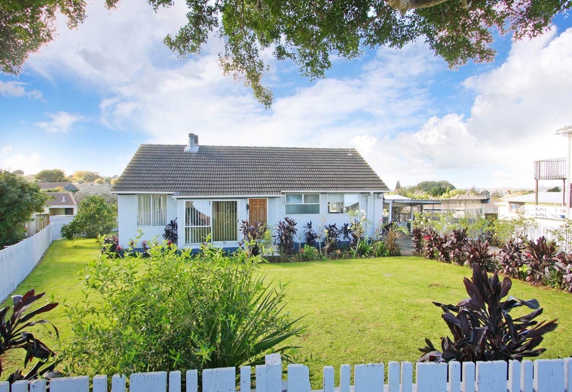 7 Te Hana Road, Panmure, Auckland - Carousel 1