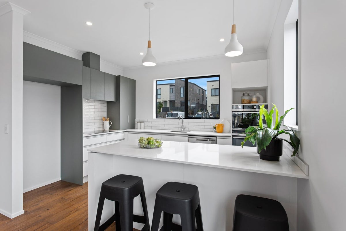 20 Waenganui Road, Hobsonville, Auckland - Carousel 2