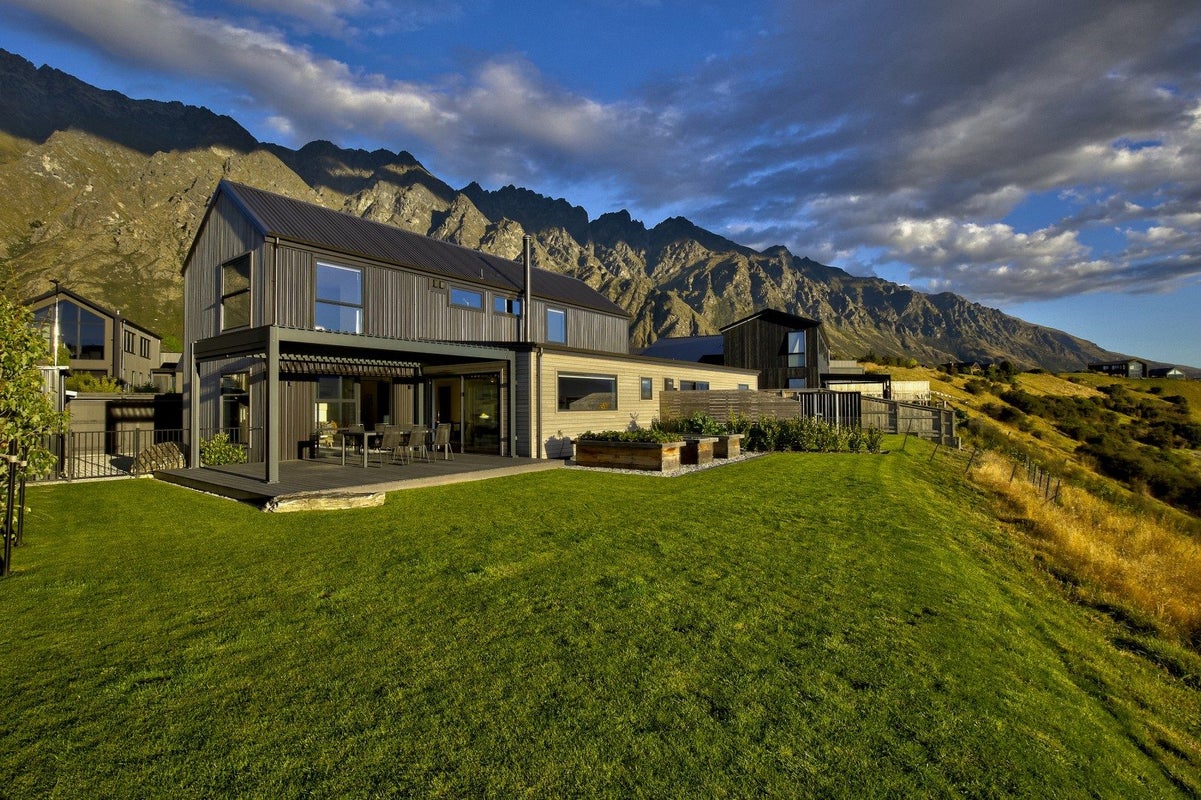 97 Spur Ridge Rise, Jacks Point, Queenstown - Carousel 2