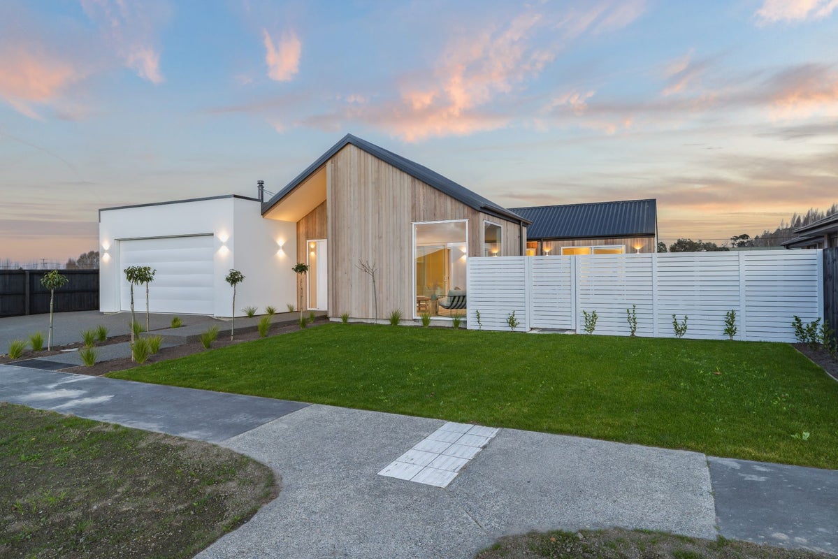 186 Georgina Street, Marshland, Christchurch - Carousel 1