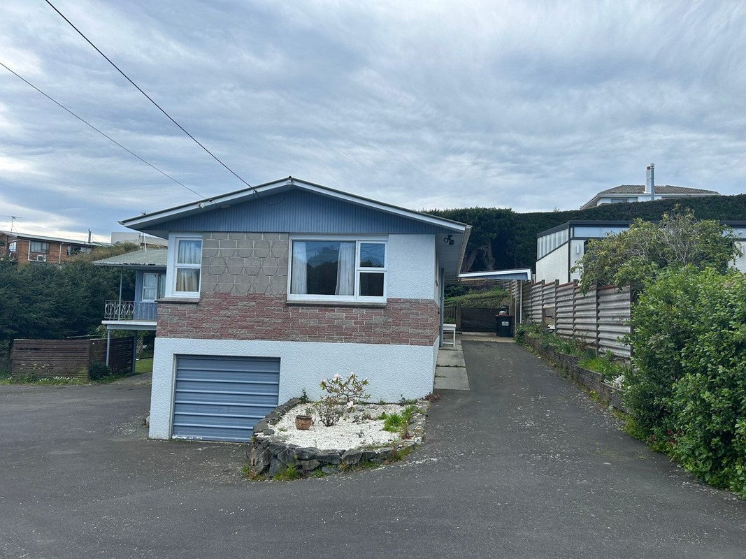 26 Mannering Street, Waverley, Dunedin - Carousel 26