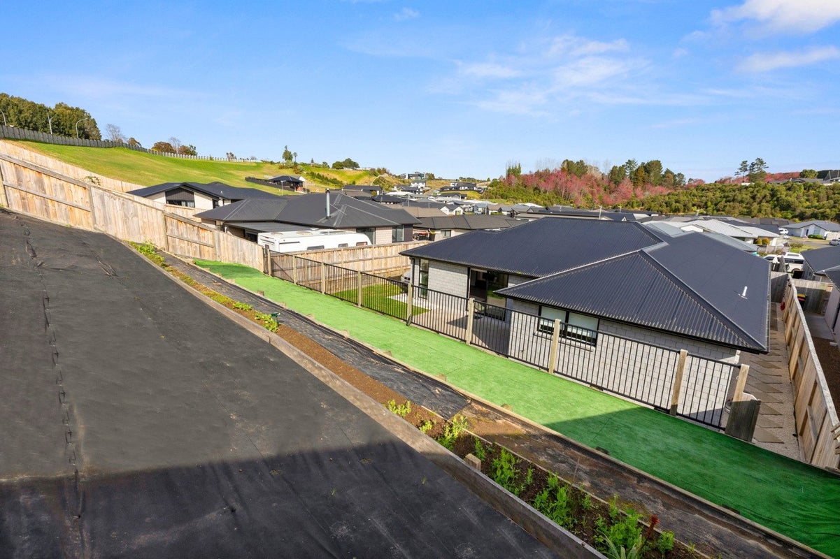 25 Whakaturou Crescent, Pyes Pa, Tauranga - Carousel 15