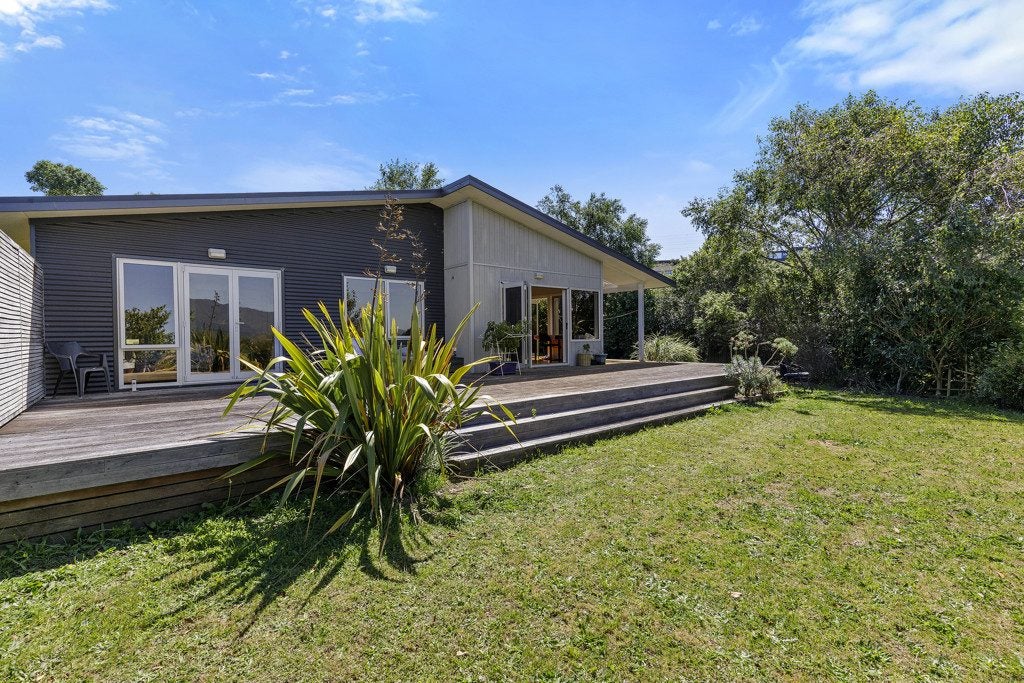 37 Riverstone Drive, Riverstone Terraces, Upper Hutt - Carousel 2