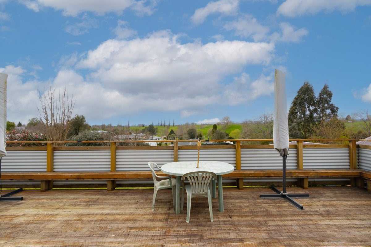 6 Freyberg Crescent, Putaruru - Carousel 21