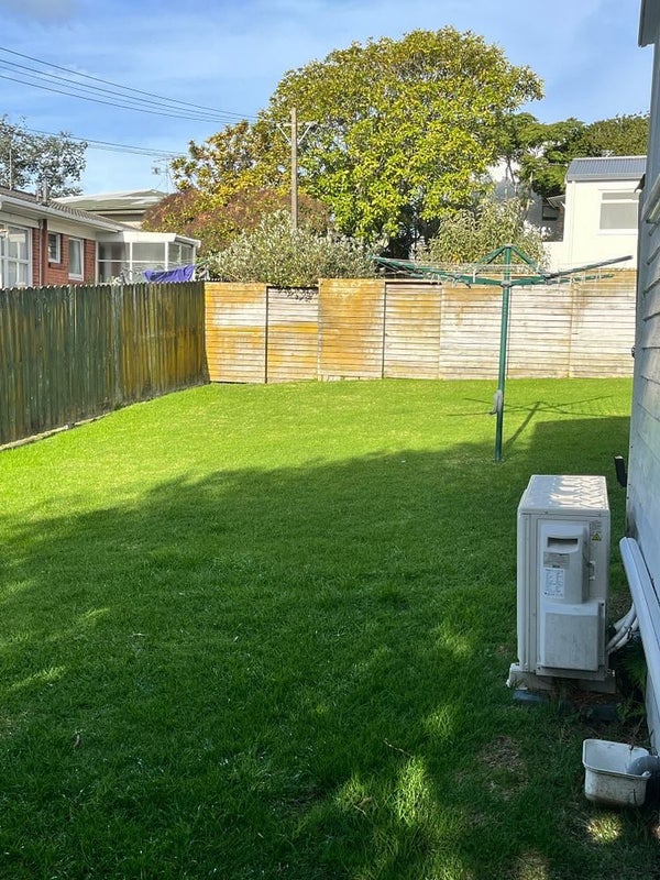 495 Beach Road, Murrays Bay, Auckland - Carousel 8
