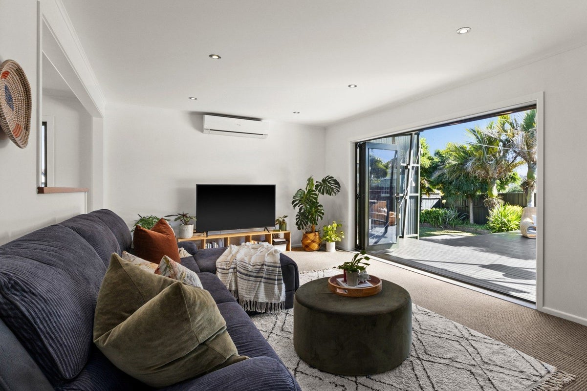 20 Coventry Avenue, Tamatea, Napier - Carousel 2