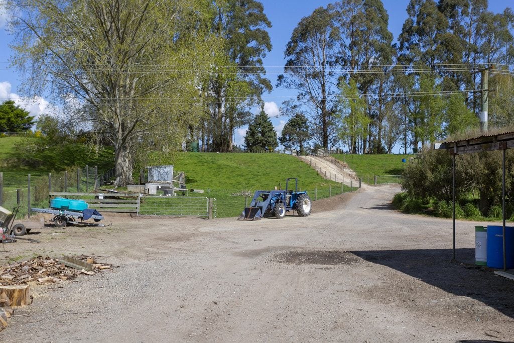 183 State Highway 5, Wairakei, Taupo - Carousel 37