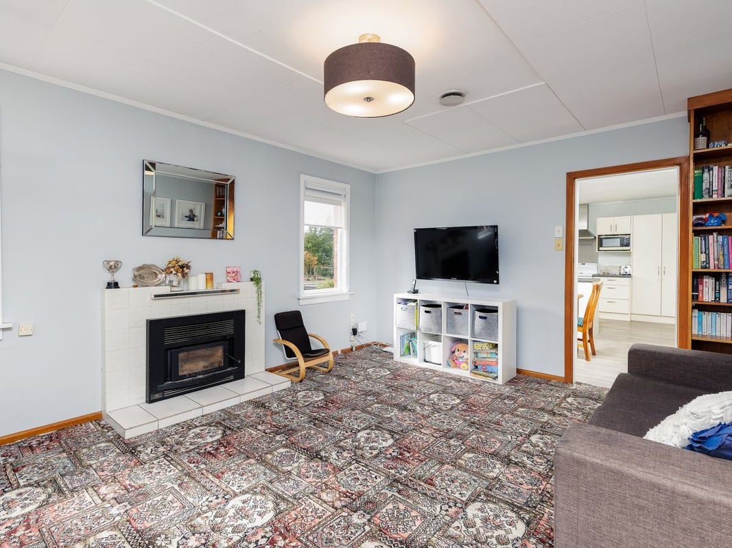 15 Oxford Street, Waimate, Waimate - Carousel 2